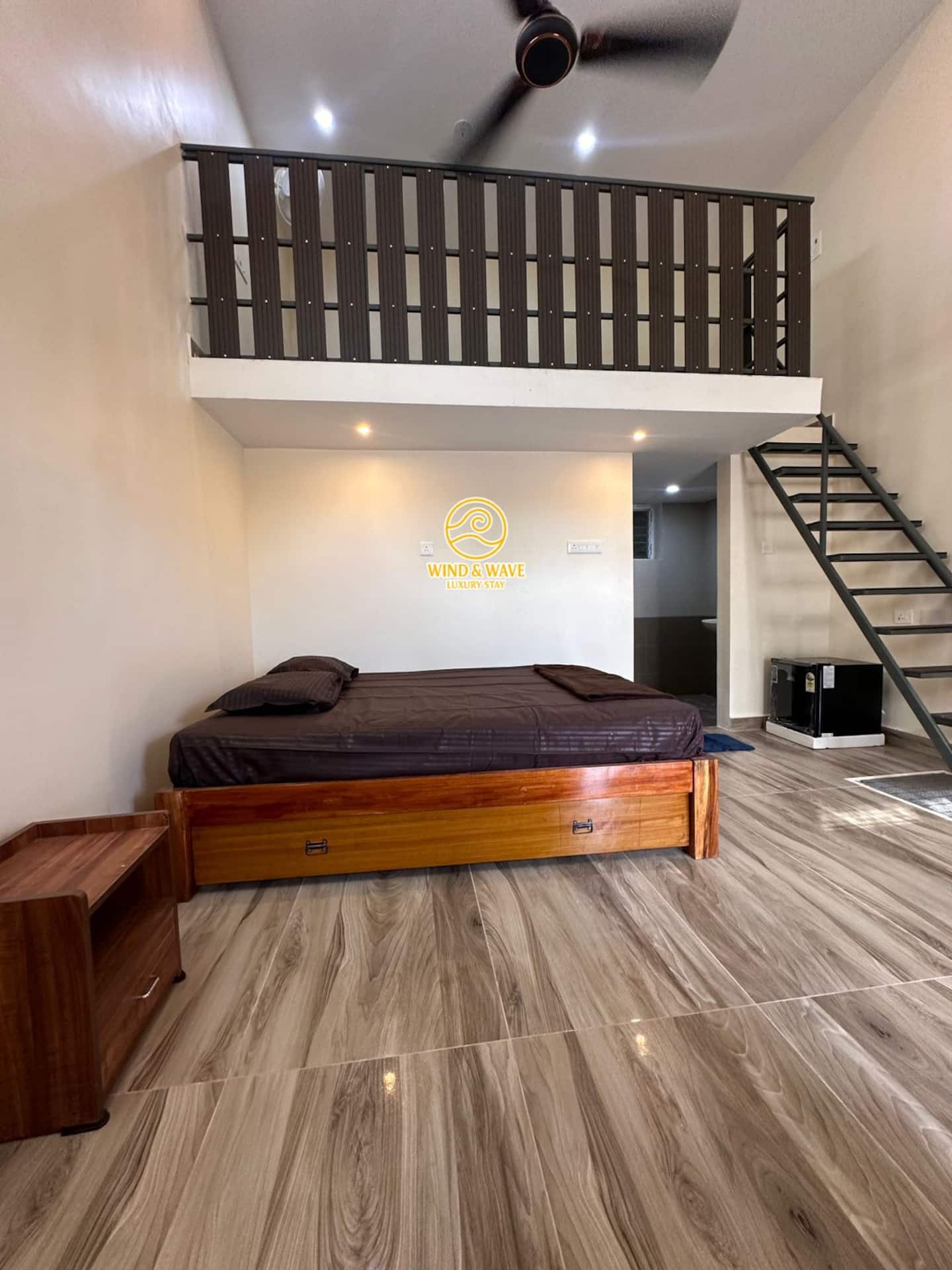 Wind & Wave Luxury Stay 8 + HomeTheatre Experience — photo 4